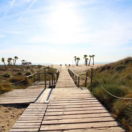 Global Properties, Increible En La Playa,